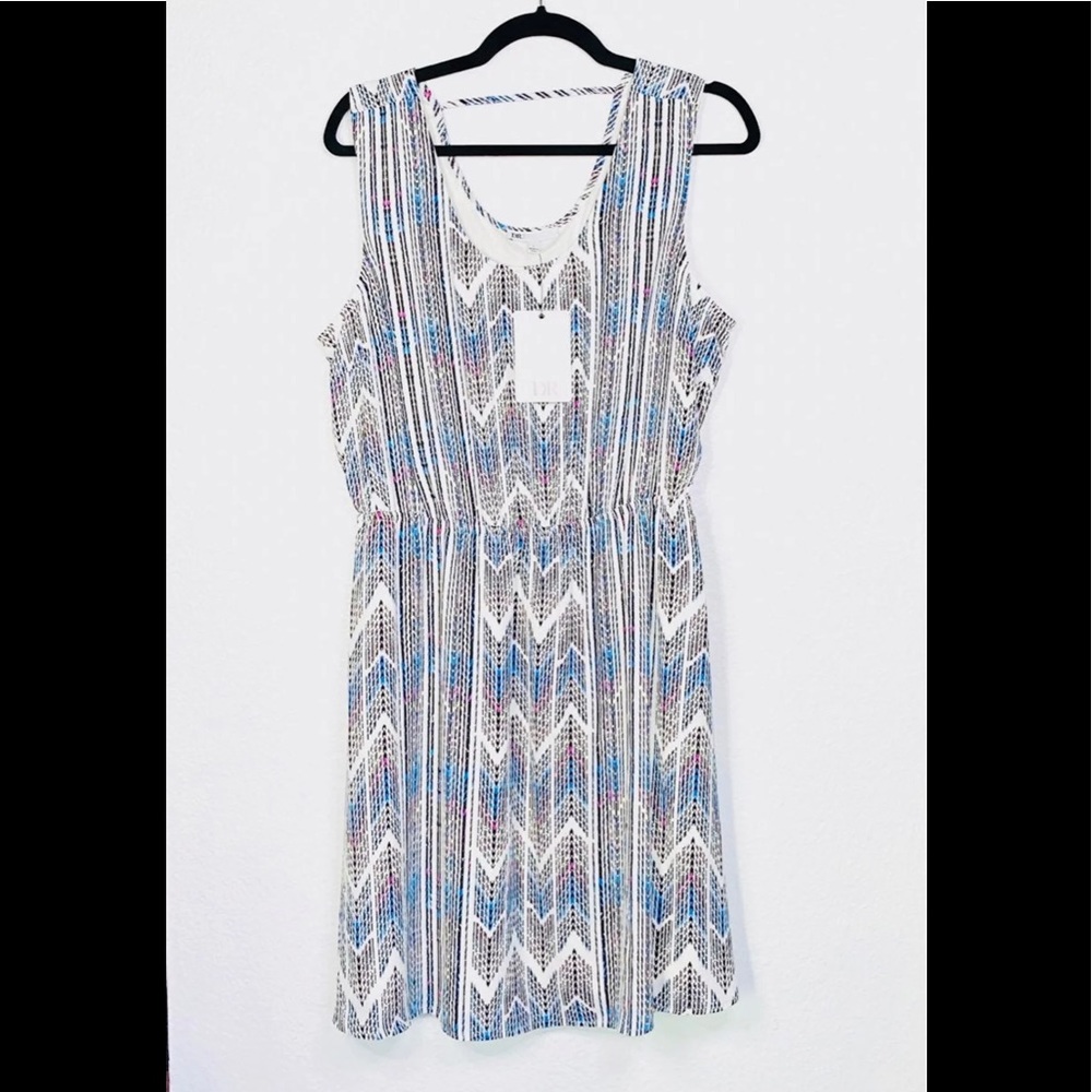 NWT DR2 CHEVRON PRINT FIT & FLARE DRESS